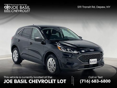 Used 2022 Ford Escape SE w/ Convenience Package AWD/4WD image 1