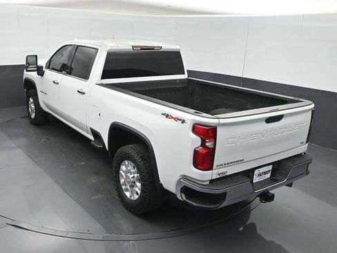 Used 2023 Chevrolet Silverado 2500 LTZ AWD/4WD image 33