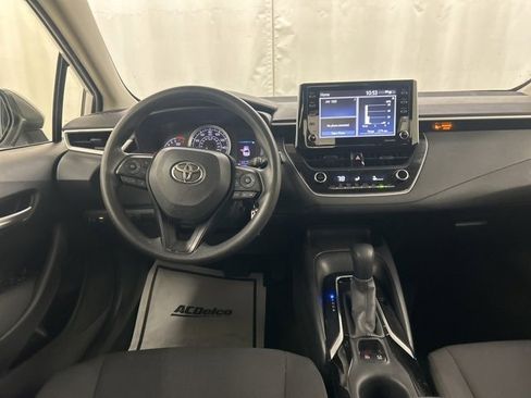 Used 2021 Toyota Corolla LE image 22