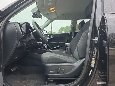 Used 2022 Kia Soul S FWD image 13