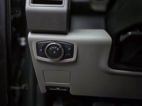 Used 2020 Ford F250 XL w/ STX Appearance Package AWD/4WD image 29