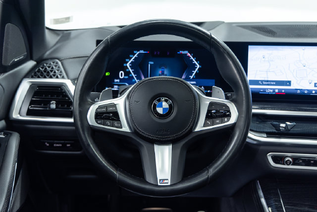 Certified 2025 BMW X5 xDrive40i w/ M Sport Package AWD/4WD image 13