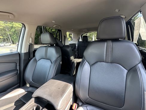 Used 2023 Honda Pilot EX-L image 7