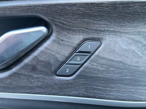 Certified 2025 Jeep Grand Cherokee Limited image 19