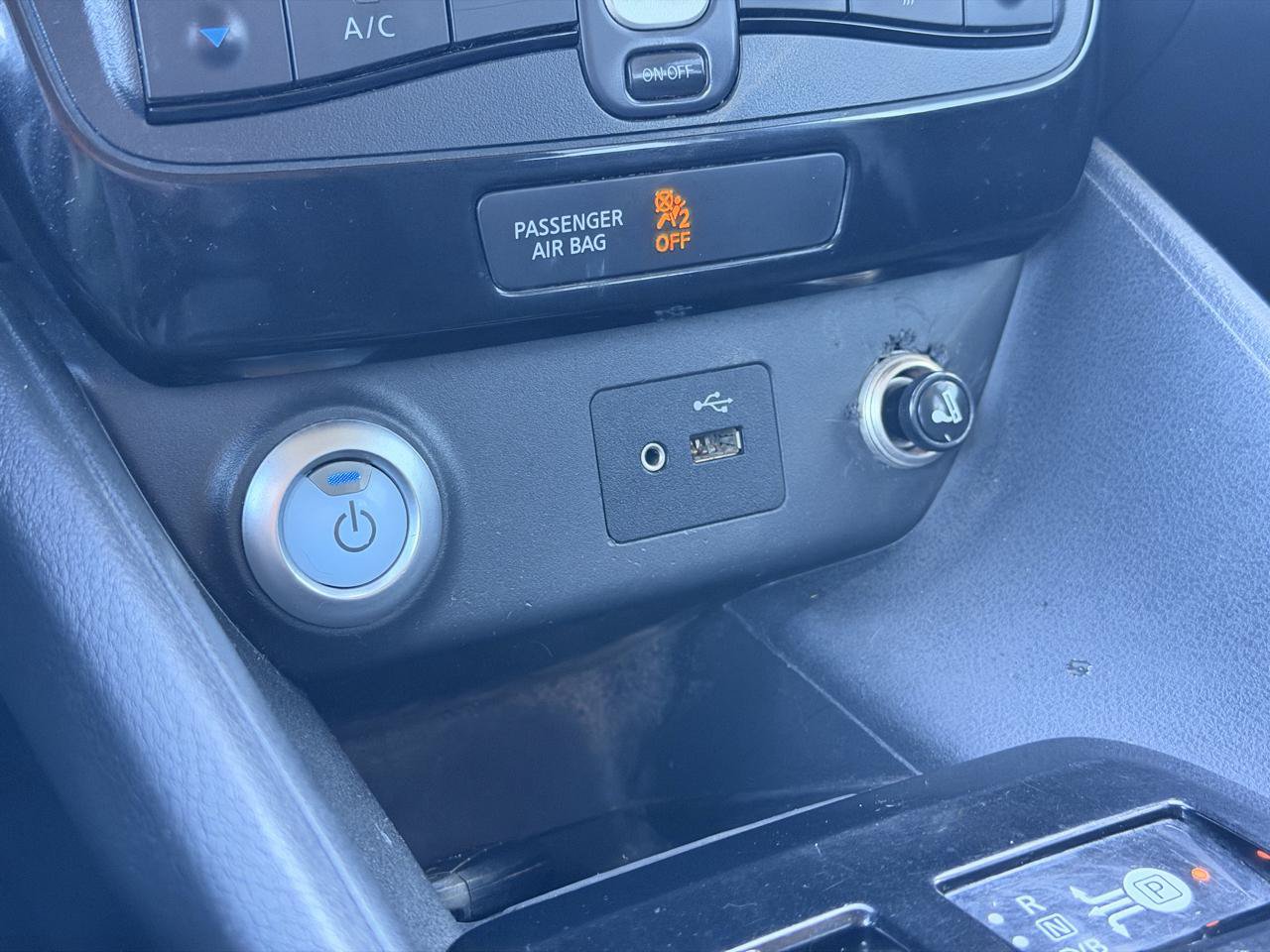 Used 2018 Nissan Leaf SV FWD image 21