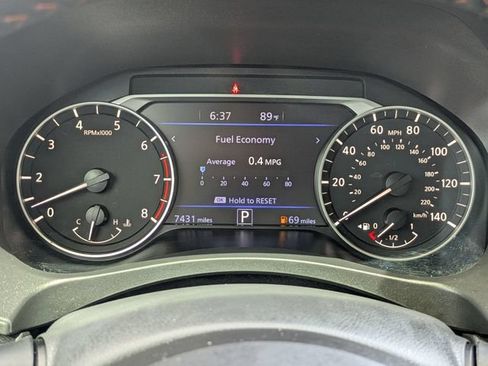 Used 2025 Nissan Altima 2.5 SR FWD image 14