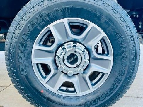New 2025 Ford F350 Lariat w/ Lariat Ultimate Package image 5