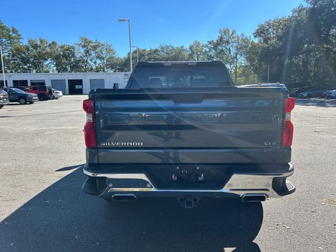 Used 2019 Chevrolet Silverado 1500 LTZ w/ LTZ Premium Package image 3