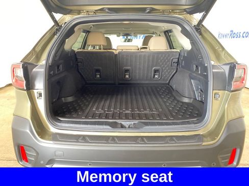 Used 2020 Subaru Outback Limited w/ Popular Package #2 AWD/4WD image 17