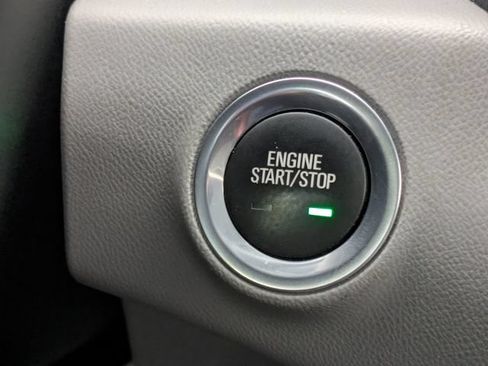 Used 2024 GMC Terrain SLT FWD image 28