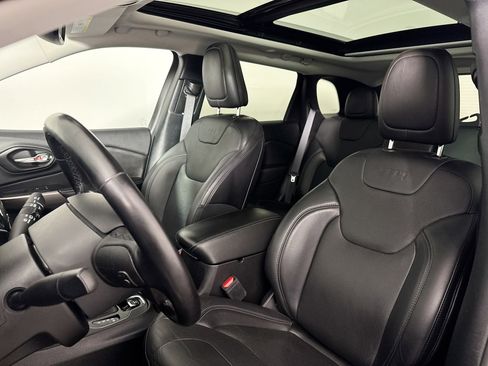 Used 2021 Jeep Cherokee Limited AWD/4WD image 17