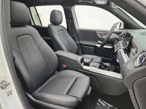 Used 2022 Mercedes-Benz GLB 250 image 20