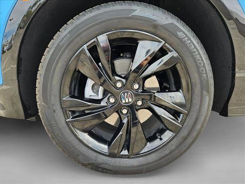 Used 2025 Buick Encore GX Sport Touring w/ Comfort Package image 22