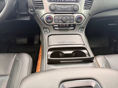 Used 2019 Chevrolet Tahoe Premier AWD/4WD image 13