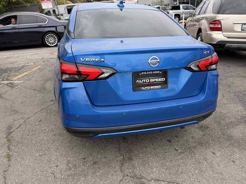 Used 2021 Nissan Versa SV FWD image 5
