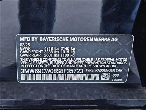 Used 2025 BMW 330i Sedan w/ Premium Package image 23