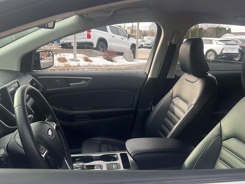Used 2022 Ford Edge SEL w/ Convenience Package image 13