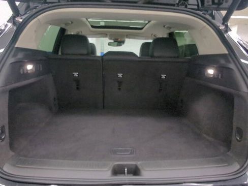 Used 2022 Buick Envision Essence w/ Safety Package FWD image 21