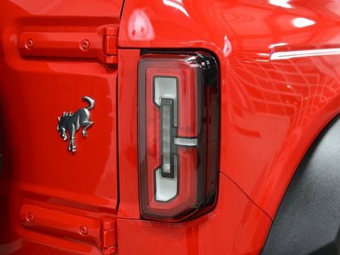 Used 2022 Ford Bronco Badlands image 15