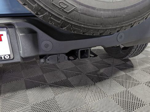 Used 2023 Ford Bronco Outer Banks image 11