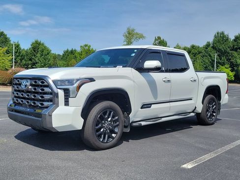Used 2023 Toyota Tundra Platinum AWD/4WD image 31
