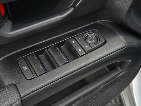 Used 2025 Toyota 4Runner SR5 AWD/4WD image 10