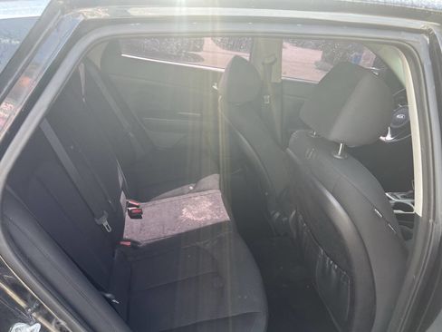 Used 2016 Kia Optima LX image 18