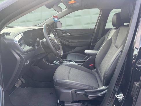 Used 2025 Buick Encore GX Preferred image 10