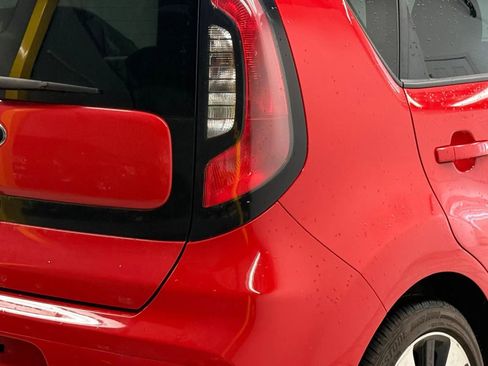 Used 2017 Kia Soul + w/ Designer's Package image 10