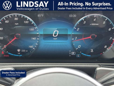 Used 2021 Mercedes-Benz GLB 250 4MATIC image 25