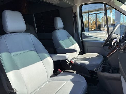 Used 2016 Ford Transit 250 148 Medium Roof RWD image 18