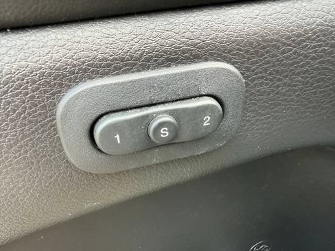 Used 2021 Jeep Grand Cherokee Limited AWD/4WD image 10