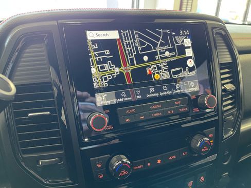 Used 2023 Nissan Titan PRO-4X w/ Pro-4x Convenience Package image 47