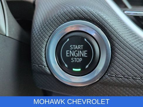 Certified 2025 Chevrolet TrailBlazer LT w/ Convenience Package AWD/4WD image 16