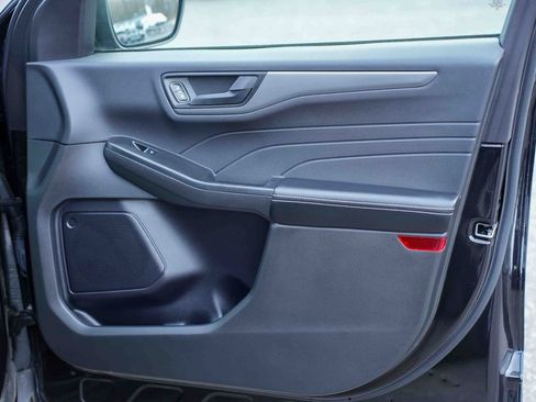 Used 2023 Ford Escape Active w/ Tech Pack #1 image 18