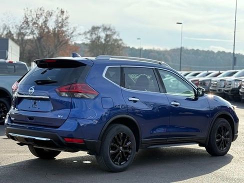 Used 2019 Nissan Rogue S image 36