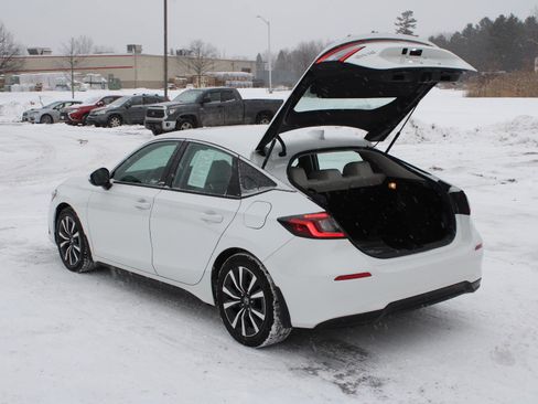 Certified 2024 Honda Civic EX-L image 7