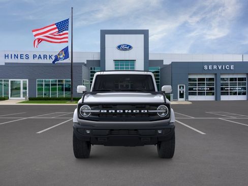 New 2024 Ford Bronco Outer Banks AWD/4WD image 6