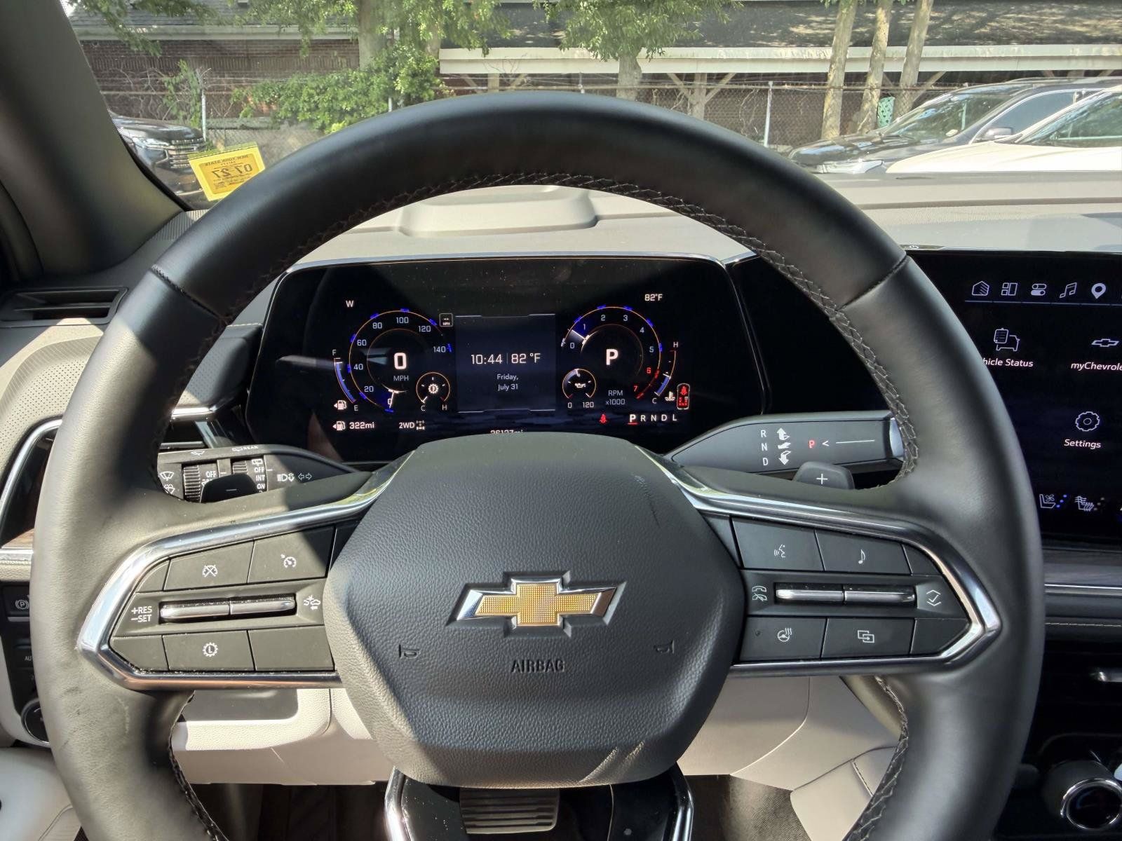 Certified 2026 Chevrolet Suburban Premier AWD/4WD image 29