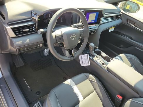 New 2026 Toyota Camry SE image 7