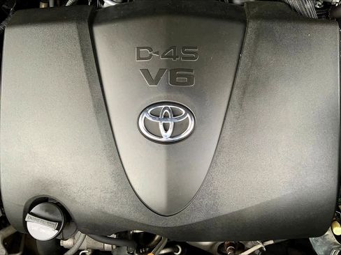 Used 2017 Toyota Highlander SE image 32