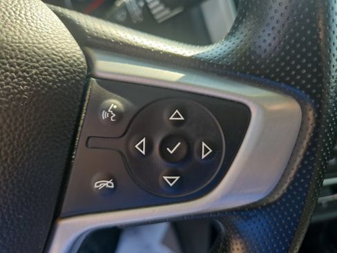 Used 2024 GMC Terrain SLE AWD/4WD image 15