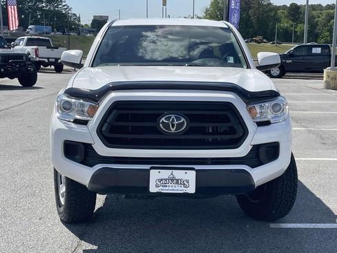 Used 2023 Toyota Tacoma SR w/ SR Convenience Package AWD/4WD image 7