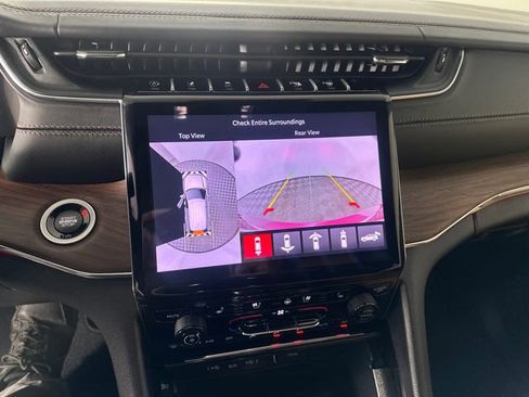 Certified 2025 Jeep Grand Cherokee L Summit image 32