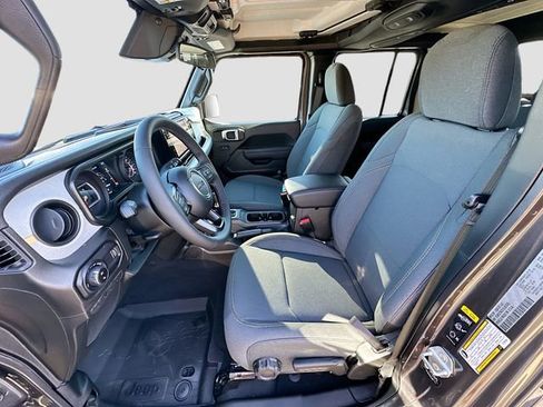 New 2026 Jeep Gladiator Willys image 14