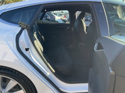 Used 2021 Tesla Model S Long Range Plus image 51