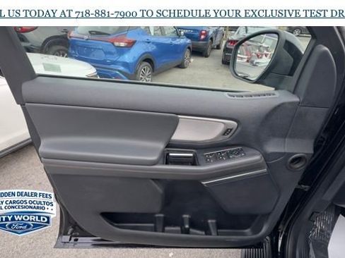 Certified 2025 Ford Expedition Active AWD/4WD image 6
