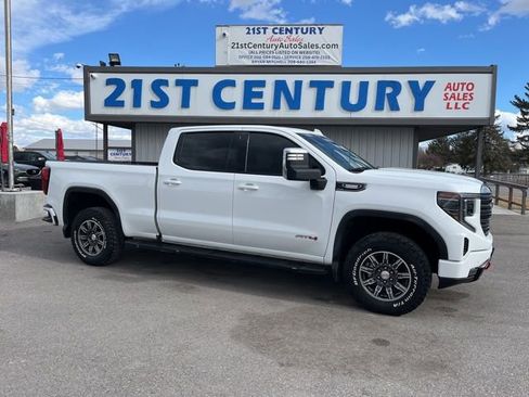 Used 2024 GMC Sierra 1500 AT4 image 1