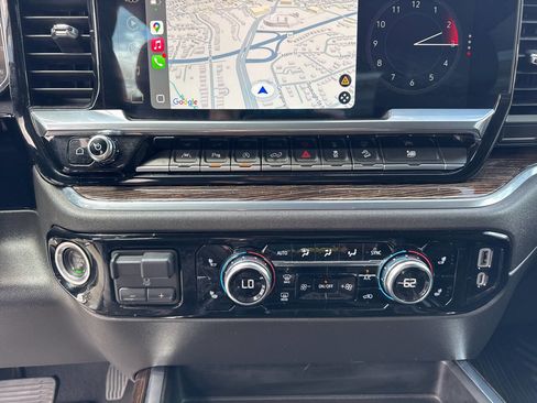 Used 2023 GMC Sierra 1500 Elevation w/ Preferred Package image 25