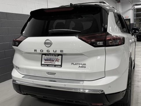 New 2026 Nissan Rogue Platinum w/ Platinum Premium Package AWD/4WD image 17